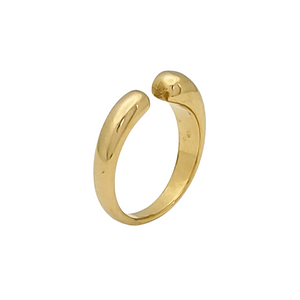 A perfect way to bring a touch of modern glamour to your look, this delicate open ring has an eye-catching design that will draw the eye. Let this ring take center stage.